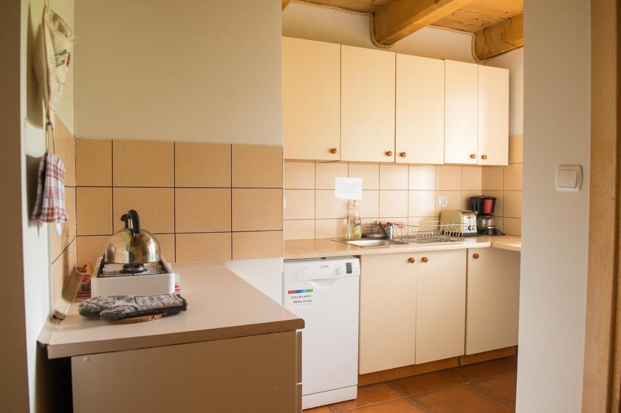 Kocurzonka Apartamenty Яворжинка Екстериор снимка